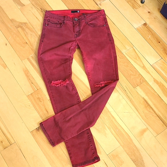 Women’s Guess Jeans Pants Soft Size 30 Burgundy Slim Fit Pockets Zipper - Picture 1 of 6